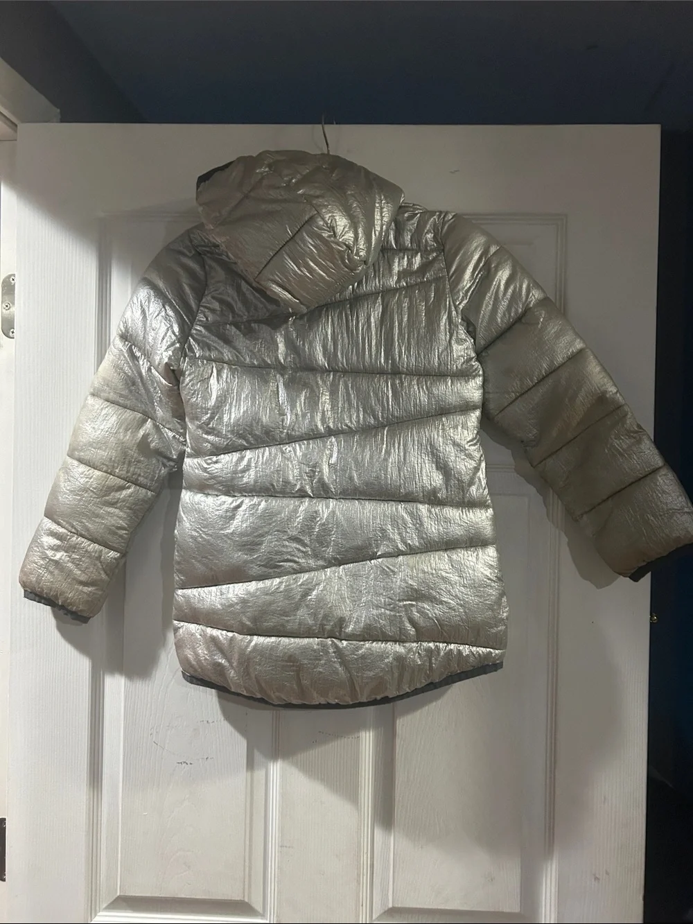 Under Armour girls youth small Metallic Silver Puffer Coat with Hood